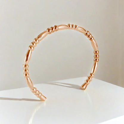 European and American Cross-Border Stainless Steel Bracelet, Titanium Steel Nail Bracelet for Women, Non-Fading, Simple, Versatile, Fashionable and Elegant Bracelet