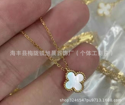Latest Product 2025 Fanjia Four-Leaf Necklace 15mm Carnelian White Mother-Of-Pearl Pendant Clavicle Chain Couple Gift Fashion