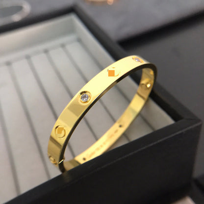 High Version V Gold Classic LOVE Five Generation Couple Bracelet Wide Version Four Diamond Ten Diamond Thick 18K Rose Gold Plating Light Luxury