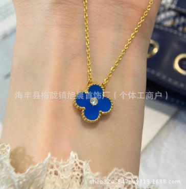 Latest Product 2025 Fanjia Four-Leaf Necklace 15mm Carnelian White Mother-Of-Pearl Pendant Clavicle Chain Couple Gift Fashion