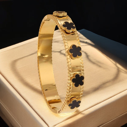 European and American Cross-Border Stainless Steel Bracelet, Titanium Steel Nail Bracelet for Women, Non-Fading, Simple, Versatile, Fashionable and Elegant Bracelet