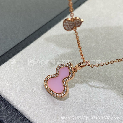 New Diamond Double Gourd Necklace Women's V Gold High Version Thick Plated 18K Rose Gold Fashion Light Luxury White Fritillaria Pendant