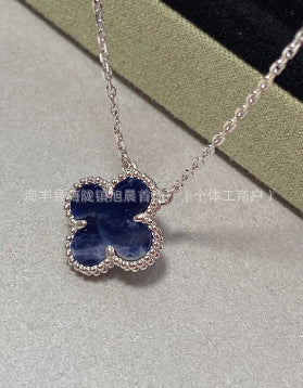 Latest Product 2025 Fanjia Four-Leaf Necklace 15mm Carnelian White Mother-Of-Pearl Pendant Clavicle Chain Couple Gift Fashion