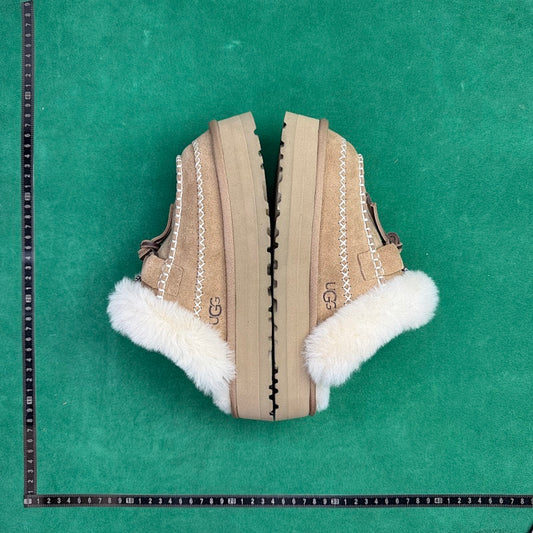 UGG