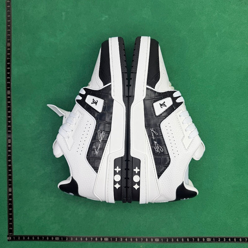 Louis Vuitton  - TT Trainer