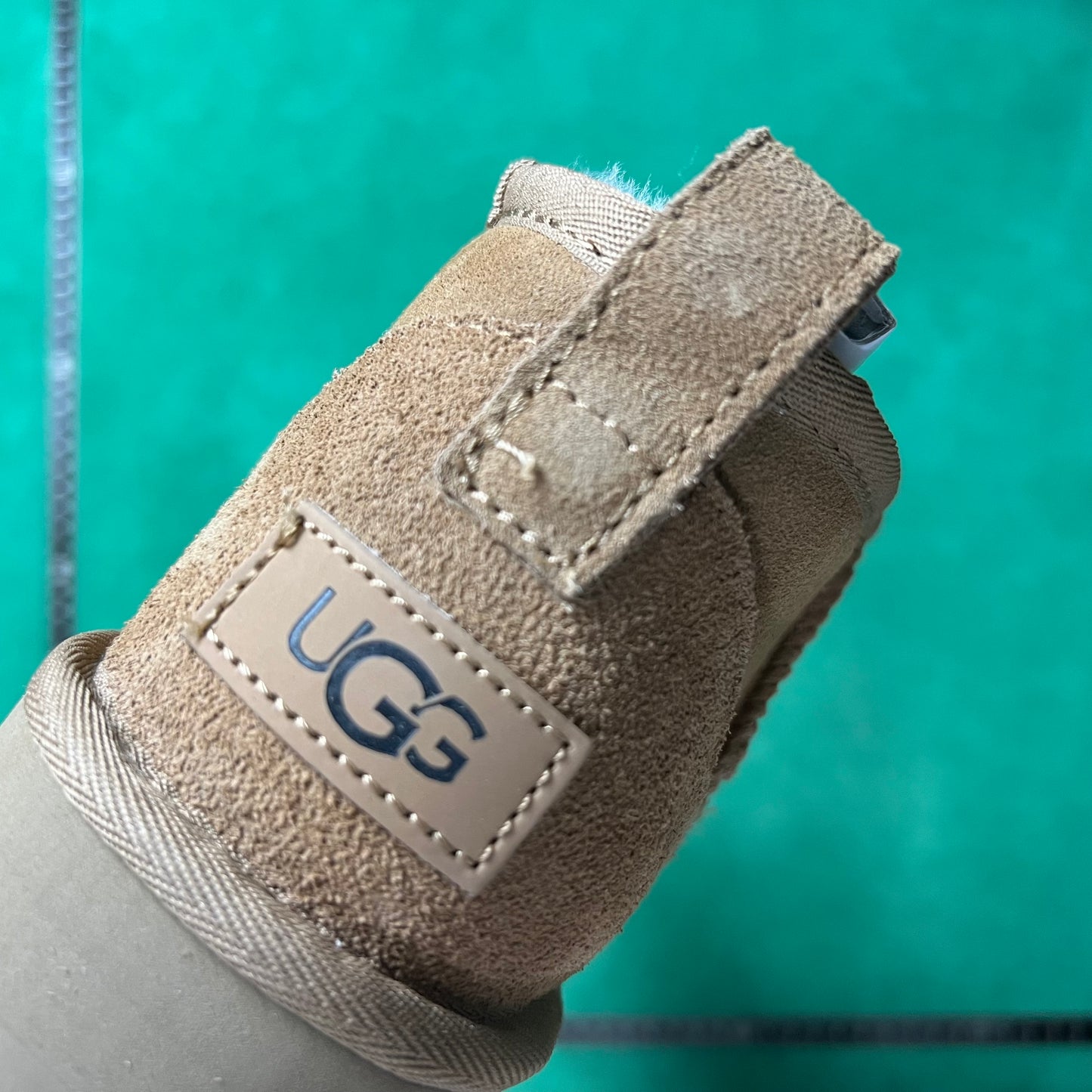UGG