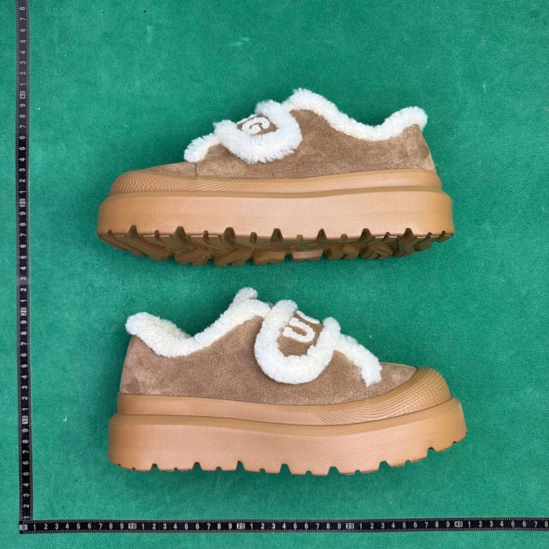 UGG