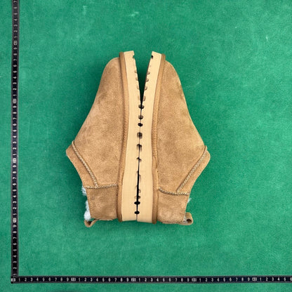 UGG