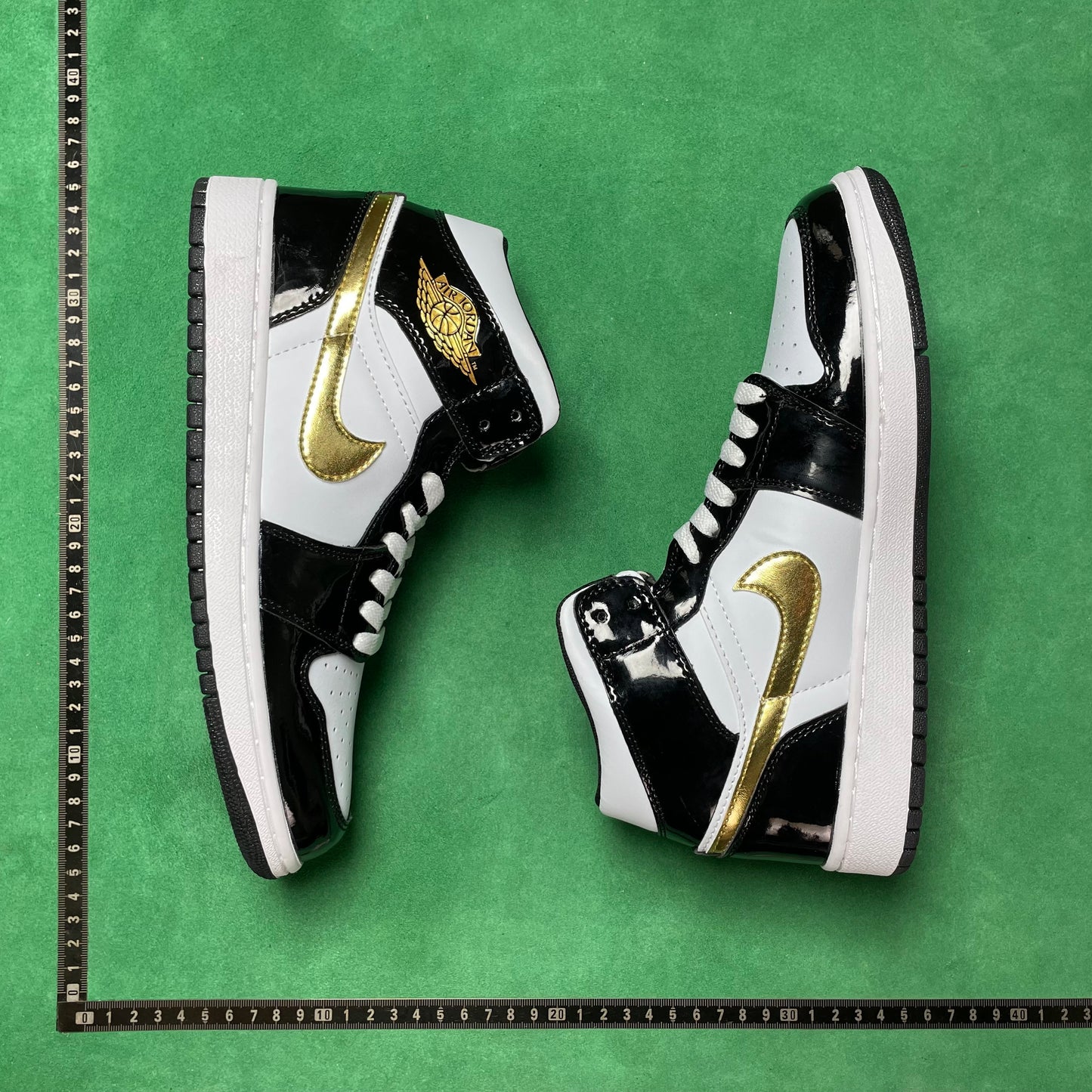 Air Jordan 1