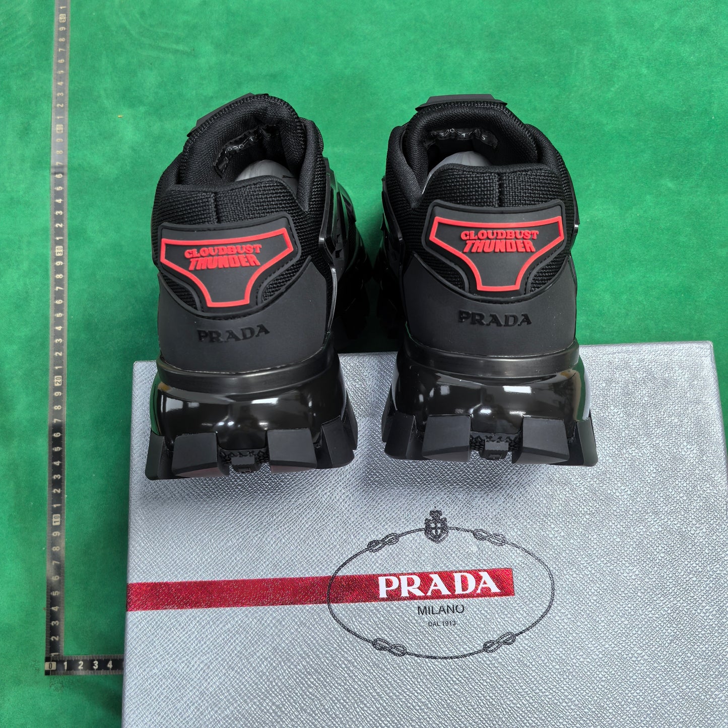 Prada - Cloudburst Thunder