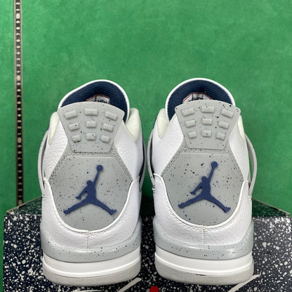 Air Jordan 4 Retro