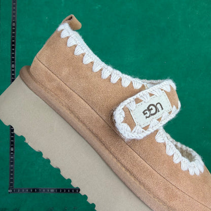 UGG