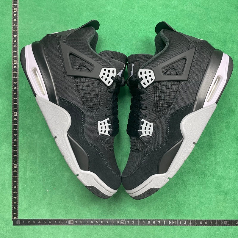 Air Jordan 4 Retro Se