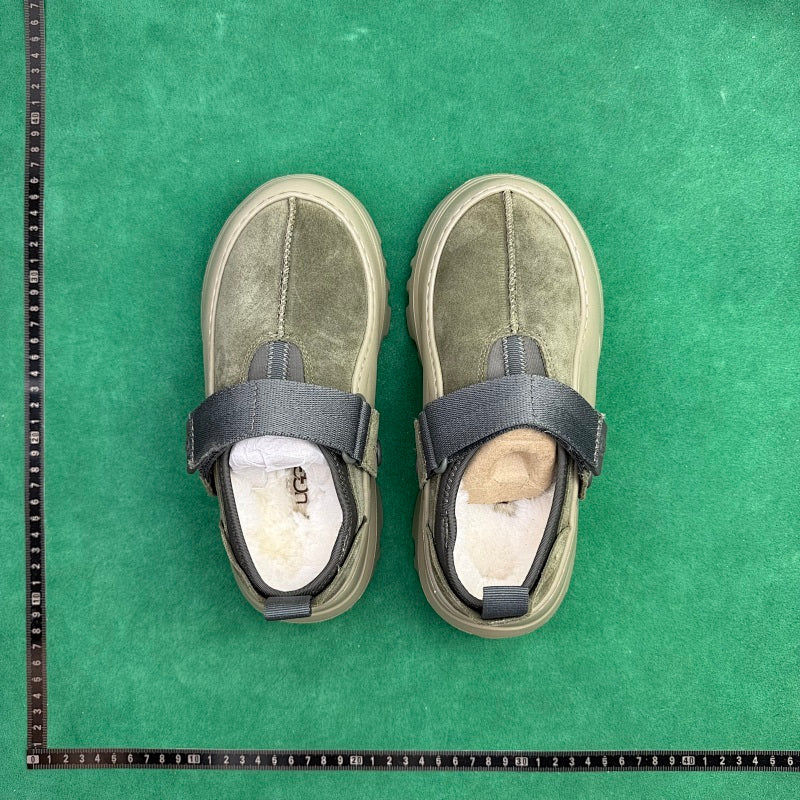 UGG
