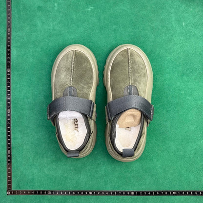 UGG