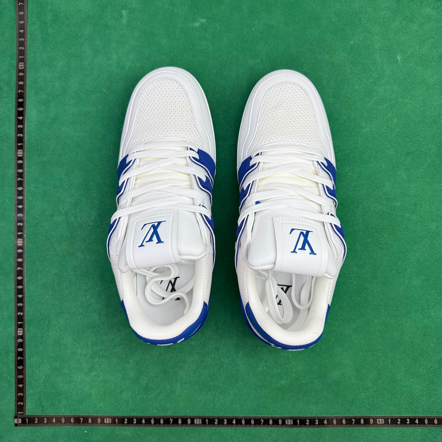 Louis Vuitton - BD Trainer