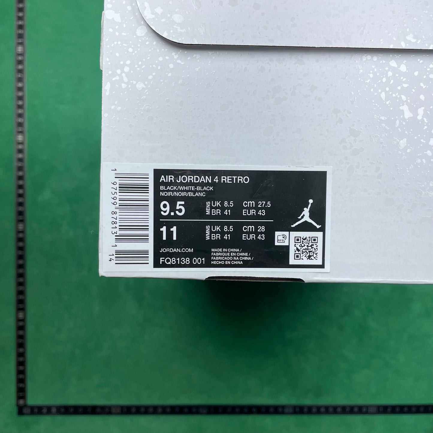 Air Jordan 4 Retro