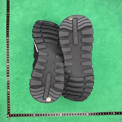 Prada - Low Trainers