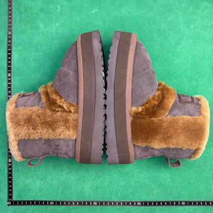 UGG