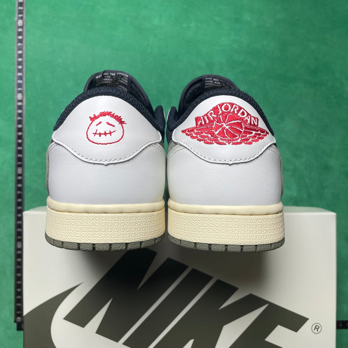 Air Jordan 1