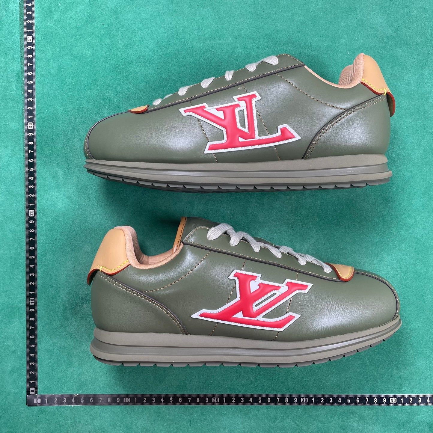 Louis Vuitton - Butter-soft Sneakers