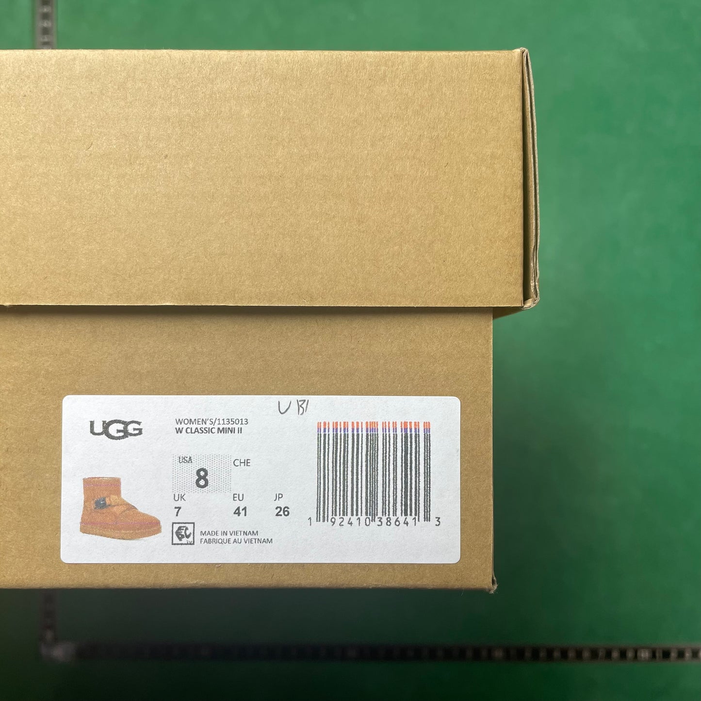 UGG
