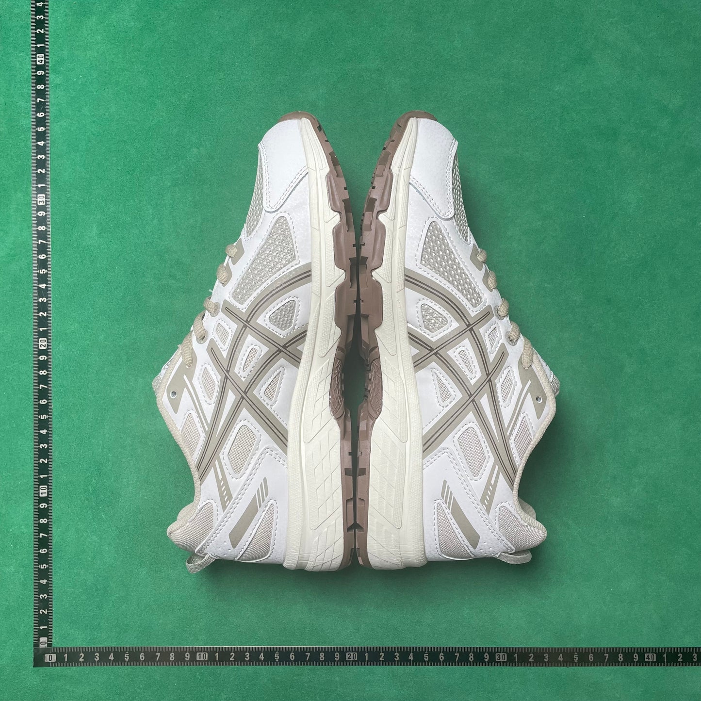 Asics Venture 6