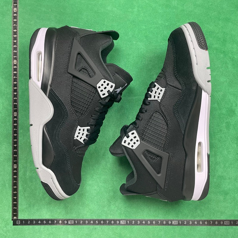 Air Jordan 4 Retro Se