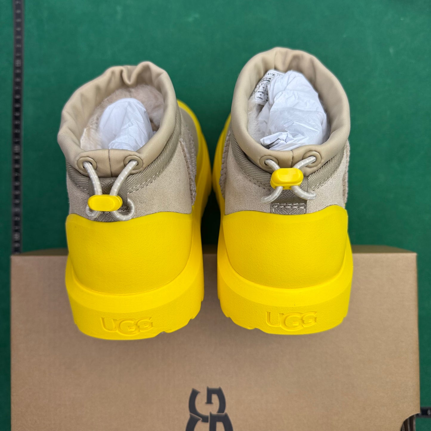 UGG