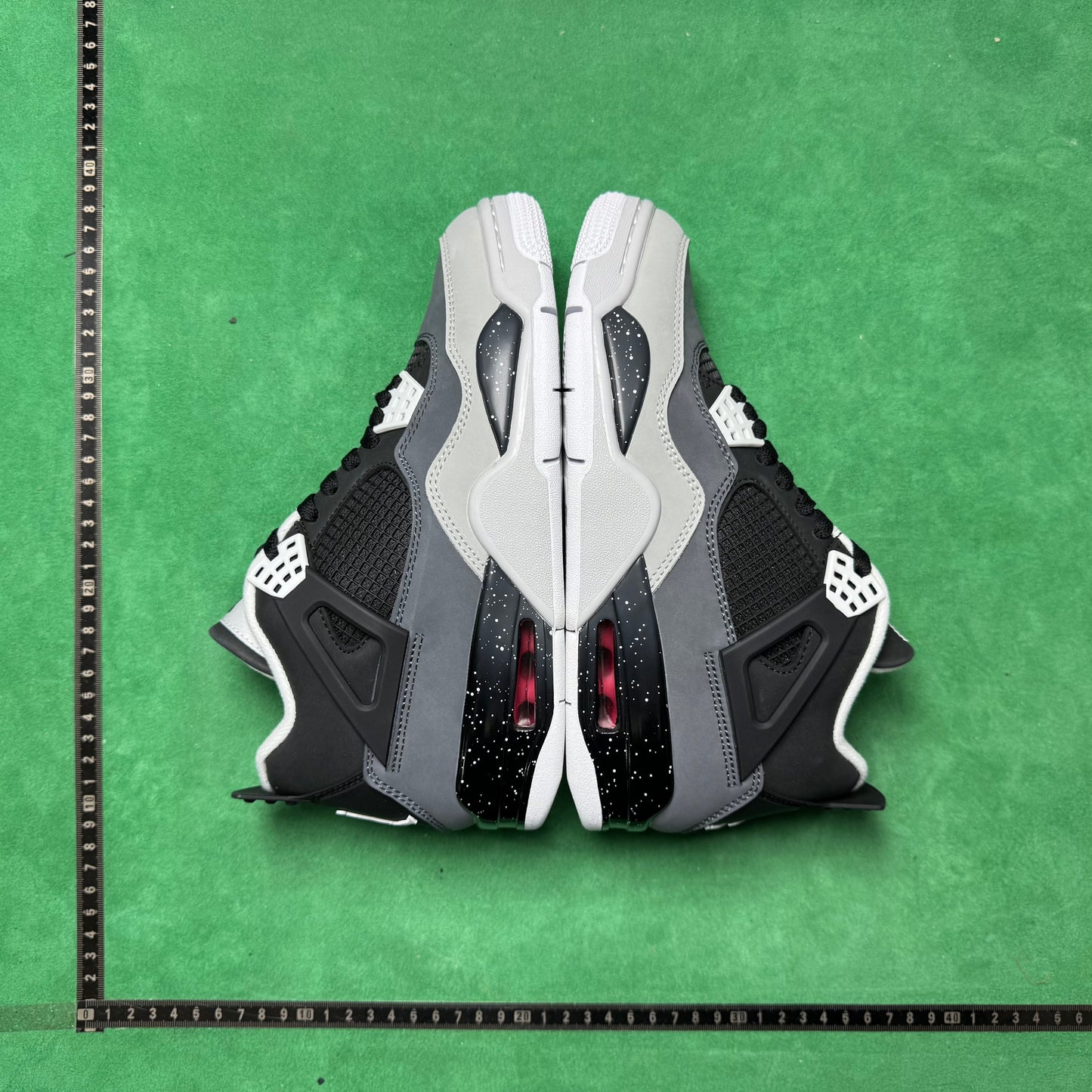 Air Jordan 4 Retro