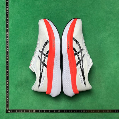 Asics Magic Speed 4