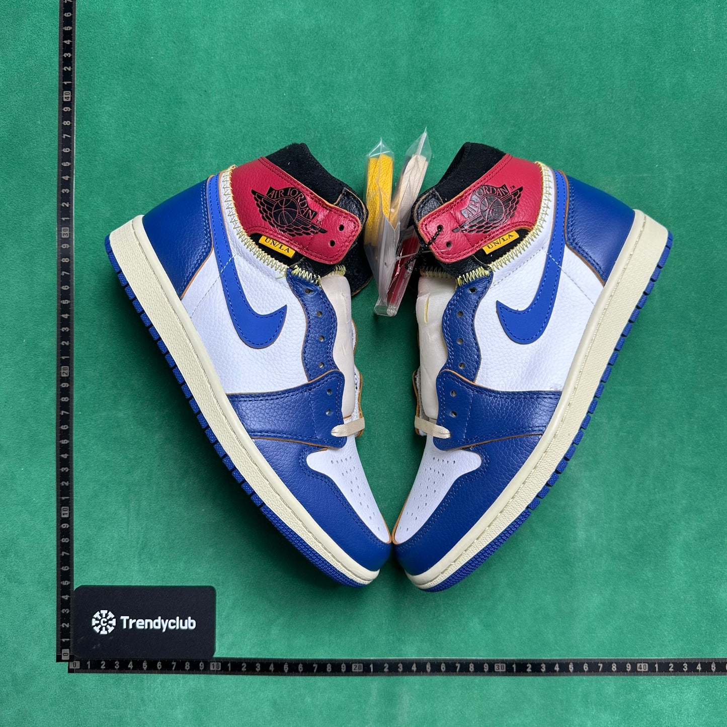 Air Jordan 1