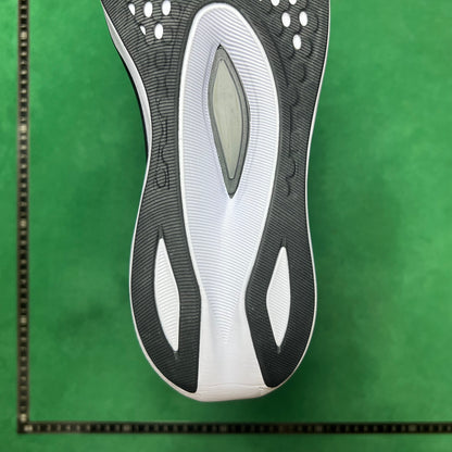 Asics Magic Speed 4
