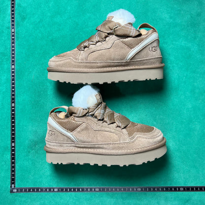 UGG