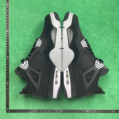 Air Jordan 4 Retro Se