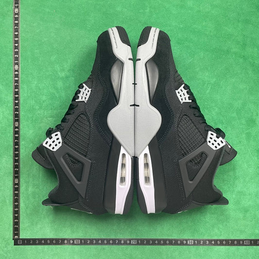Air Jordan 4 Retro Se