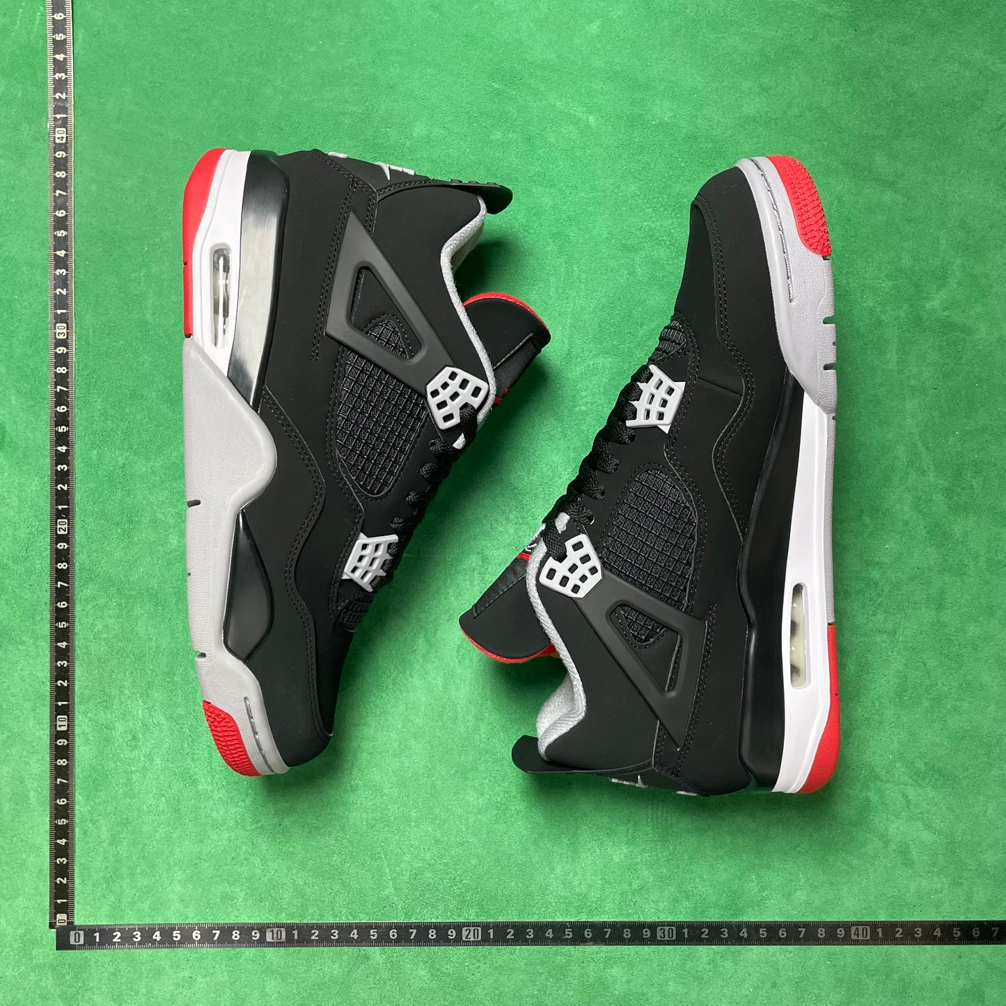 Air Jordan 4 Retro