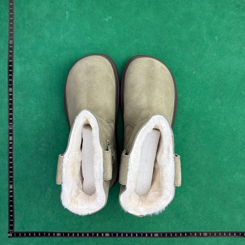 UGG