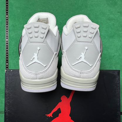 Air Jordan 4 Retro