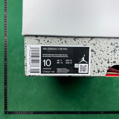 Air Jordan 4 Retro