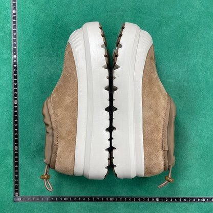 UGG