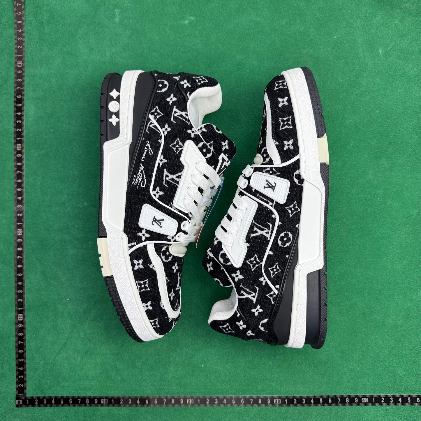 Louis Vuitton  - TT Trainer
