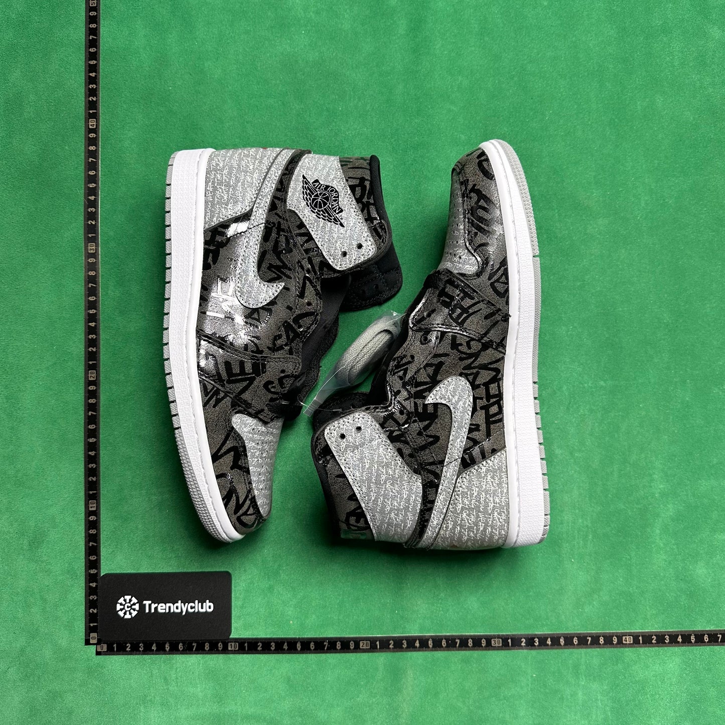 Air Jordan 1