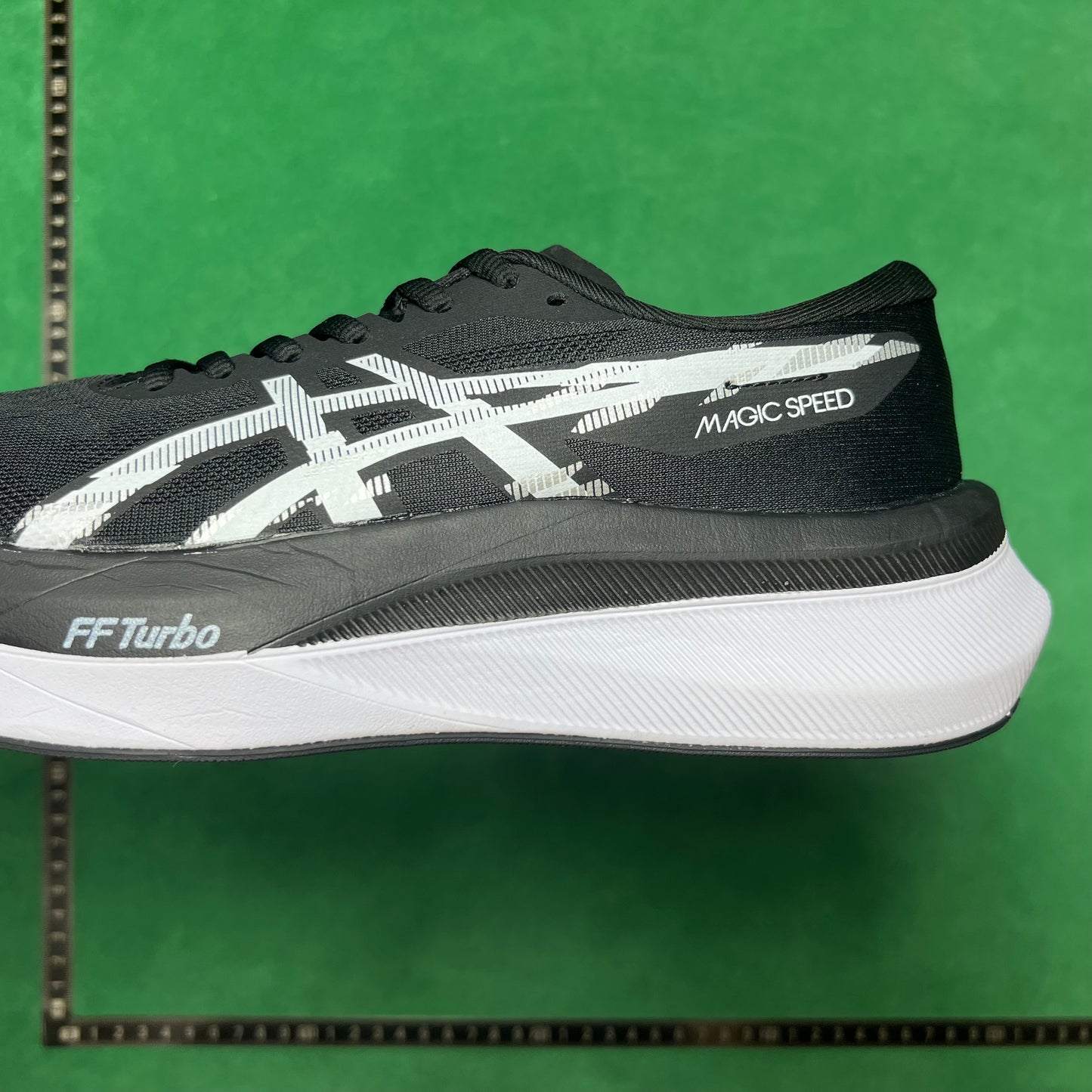 Asics Magic Speed 4