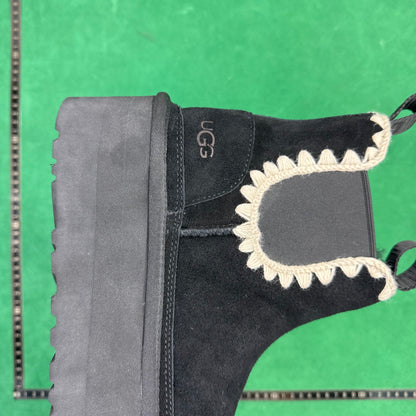 UGG
