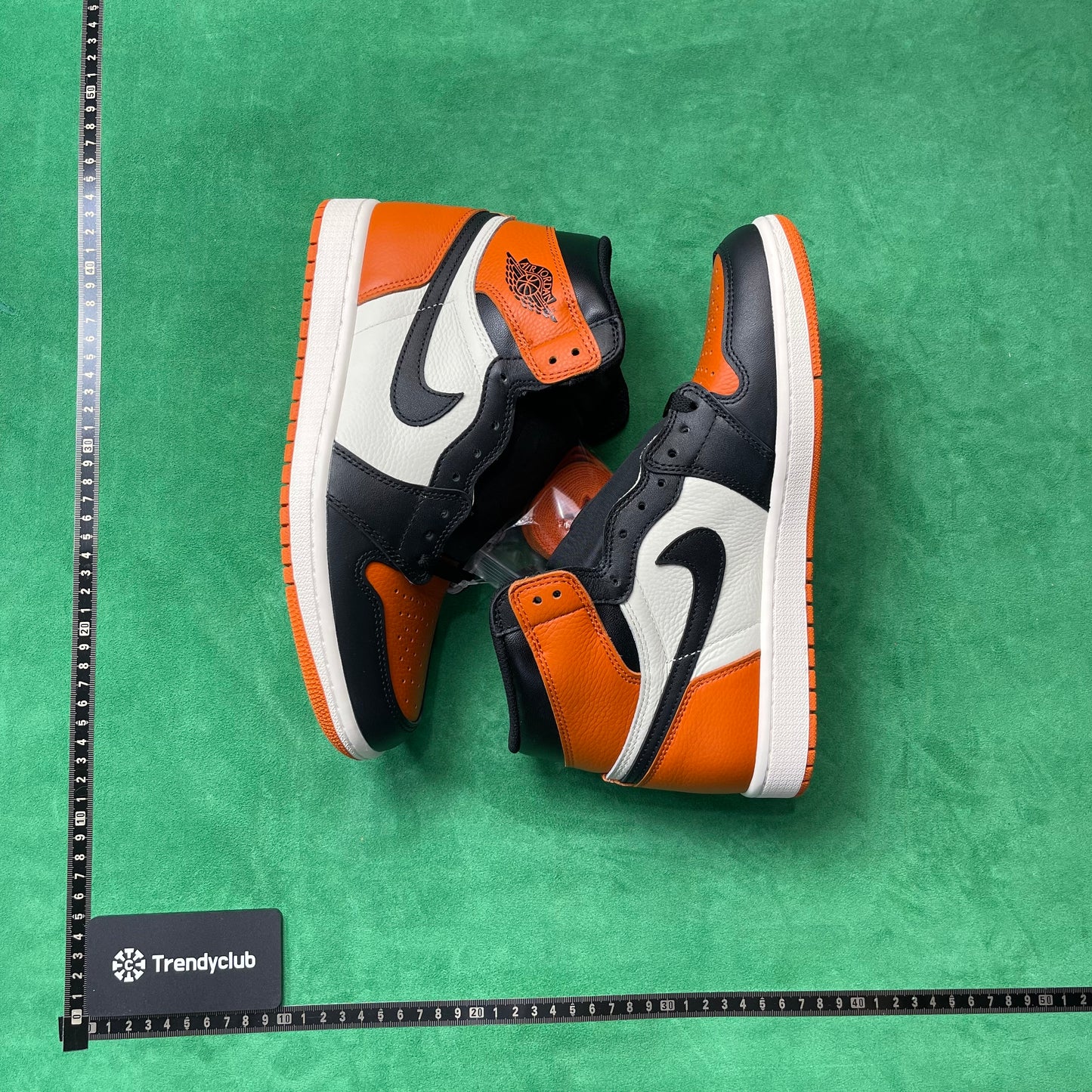 Air Jordan 1