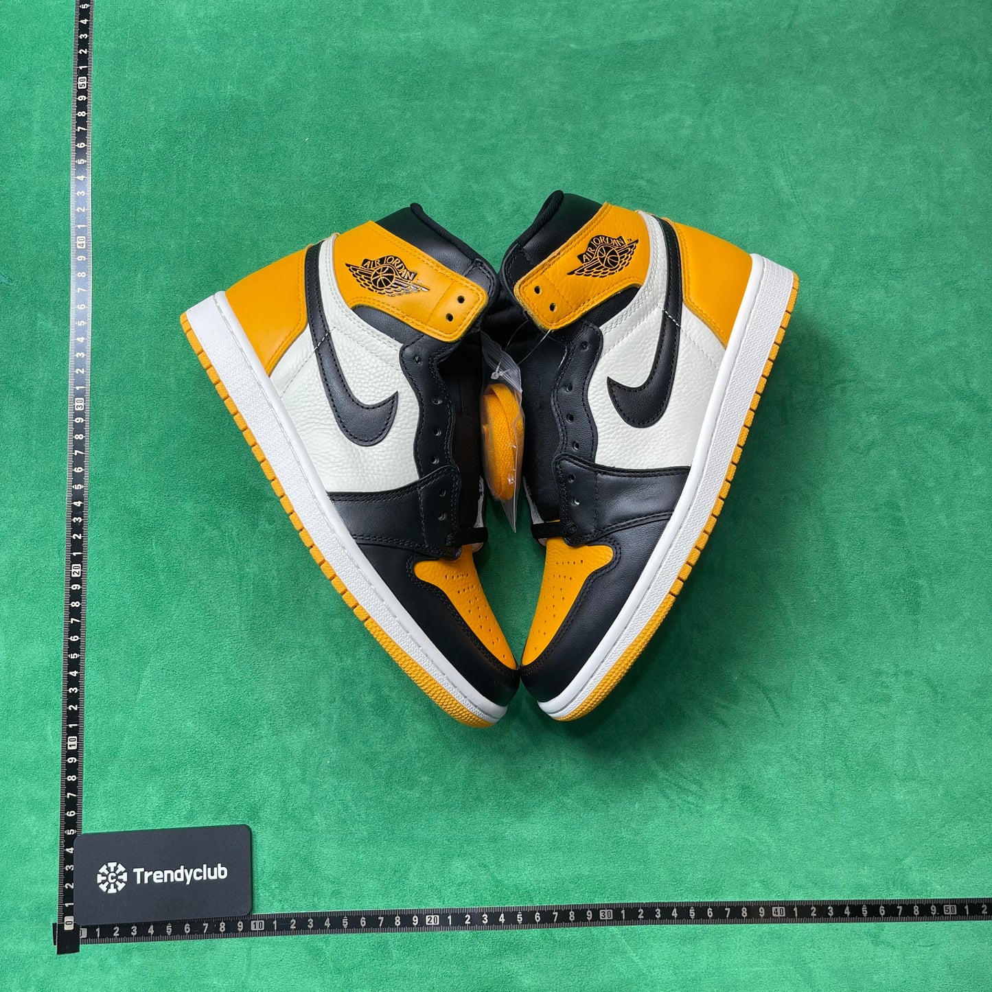 Air Jordan 1