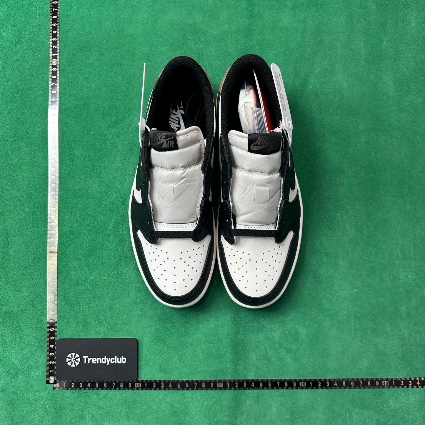 Air Jordan 1