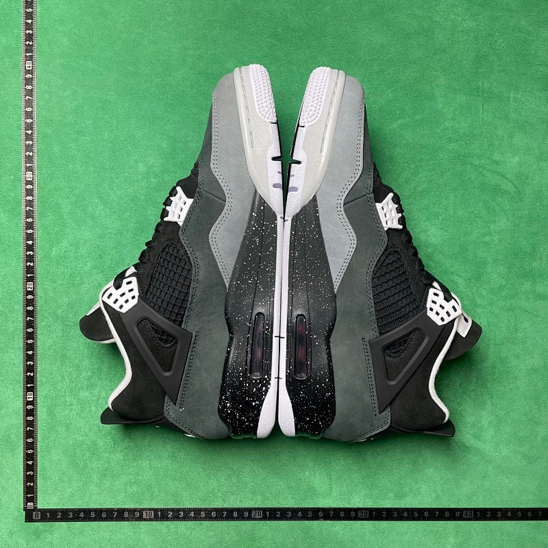 Air Jordan 4 Retro