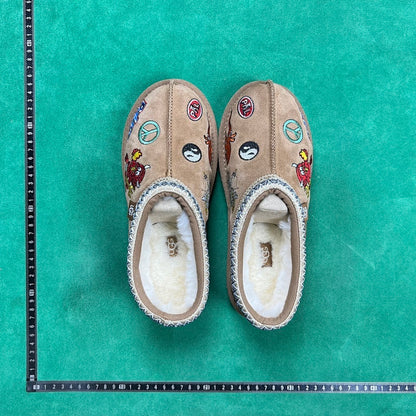 UGG